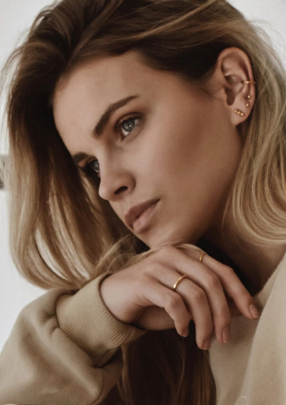 Pin Up Earrings - Gold